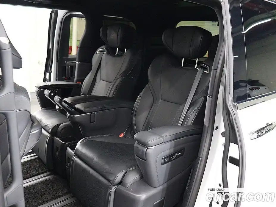 Lexus LM 2025 2.4 Автомат в Москве № 214764, фото 15