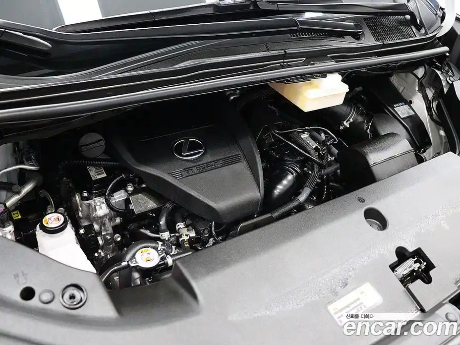 Lexus LM 2025 2.4 Автомат в Москве № 214764, фото 19