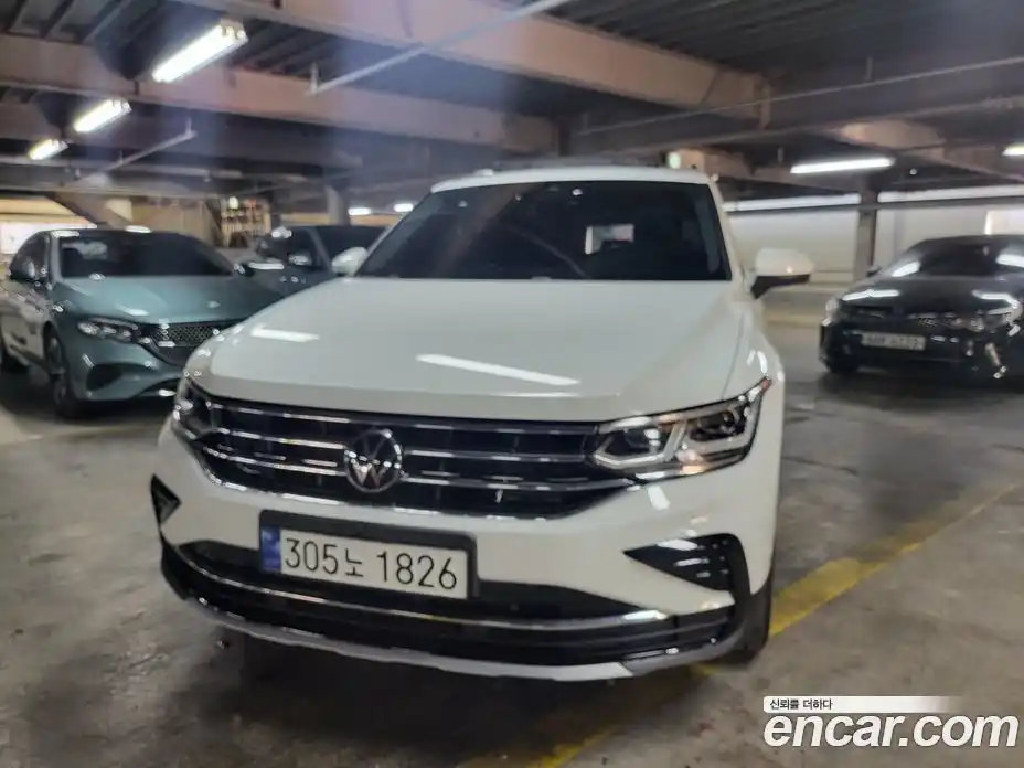 Volkswagen Tiguan 2023 2.0 Автомат в Москве № 214955, фото 3