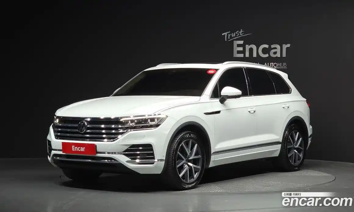 Volkswagen Touareg 2022 3.0 Автомат в Москве № 215174, фото 13