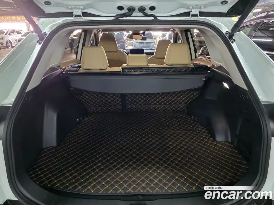 Toyota RAV4 2024 2.5 Автомат в Москве № 215625, фото 13