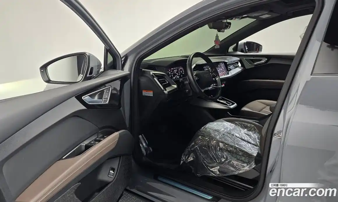 Audi Q4 e-tron 2022 0.2 Автомат в Москве № 229930, фото 14