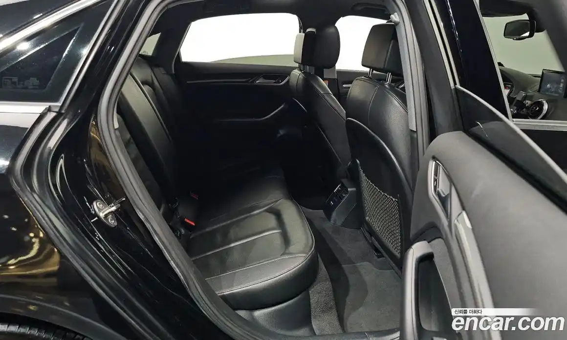 Audi A3 2018 2.0 Автомат в Москве № 229962, фото 14