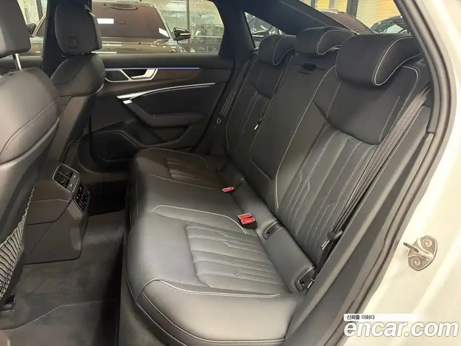 Audi A6 2025 2.0 Автомат в Москве № 230308, фото 17