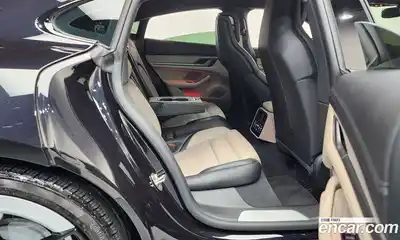 Porsche Taycan, 2025