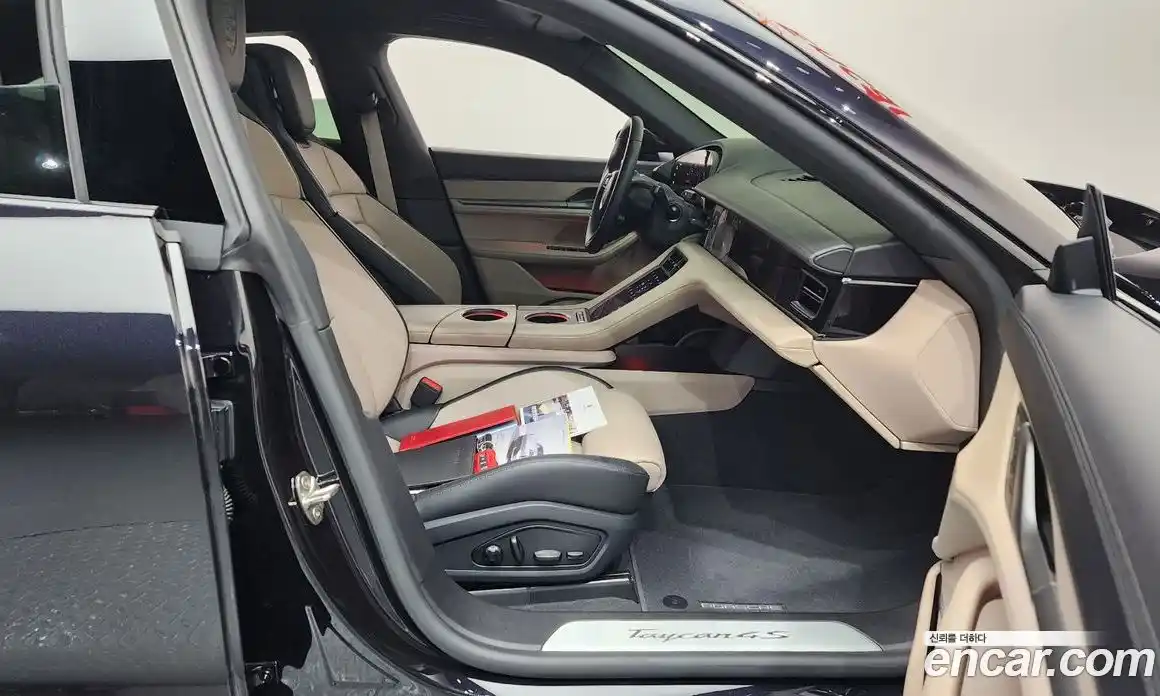 Porsche Taycan 2025 0.1 Автомат в Москве № 230907, фото 13