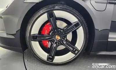 Porsche Taycan 2025 0.1 Автомат в Москве № 230907, миниатюра 2