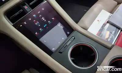 Porsche Taycan 2025 0.1 Автомат в Москве № 230907, миниатюра 4