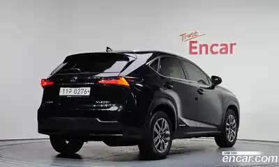 Lexus NX 2017 2.5 Автомат в Москве № 232012, миниатюра 4