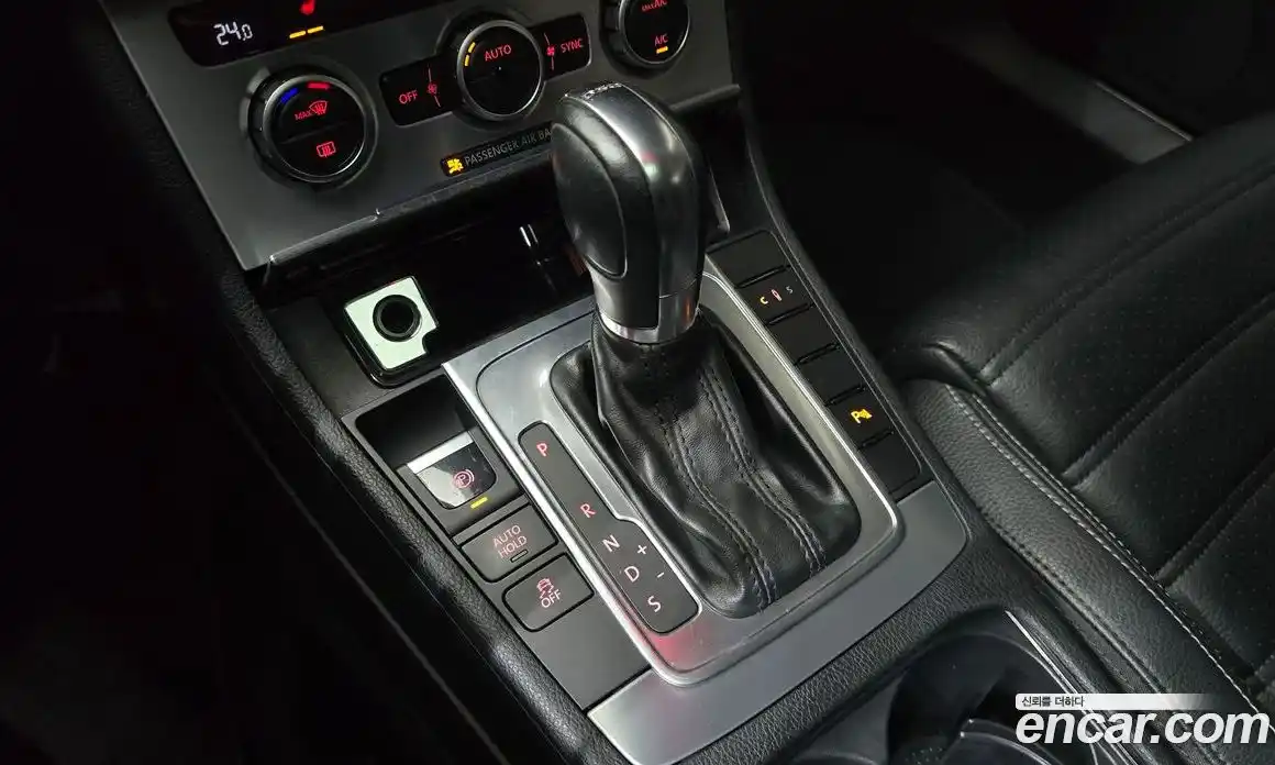 Volkswagen CC 2014 2.0 Автомат в Москве № 232264, фото 15