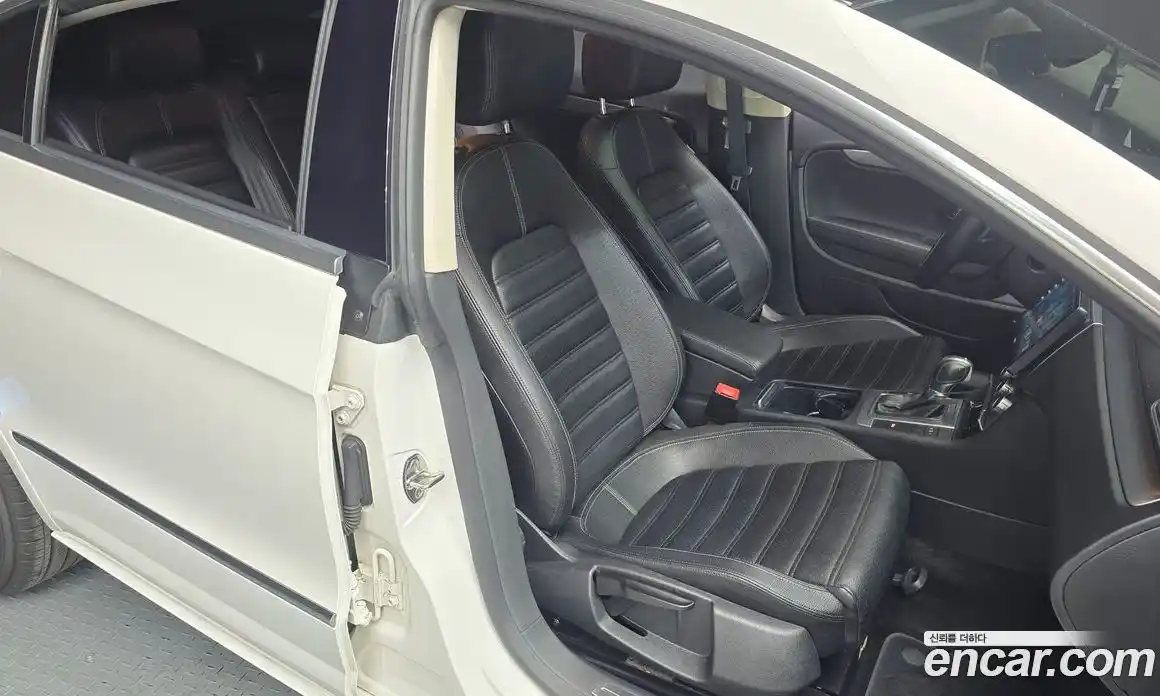 Volkswagen CC 2014 2.0 Автомат в Москве № 232264, фото 17