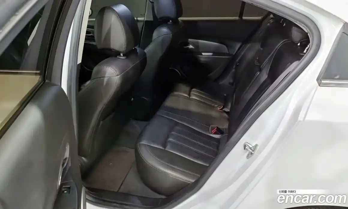 Chevrolet Cruze 2011 1.8 Автомат в Москве № 23415, фото 11