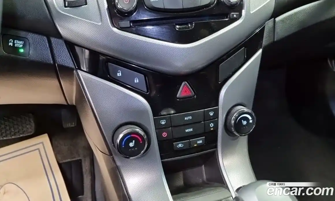 Chevrolet Cruze 2011 1.8 Автомат в Москве № 23415, фото 18