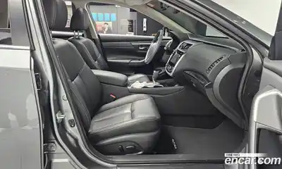 Nissan Altima 2018 2.5 Автомат в Москве № 238202, миниатюра 10