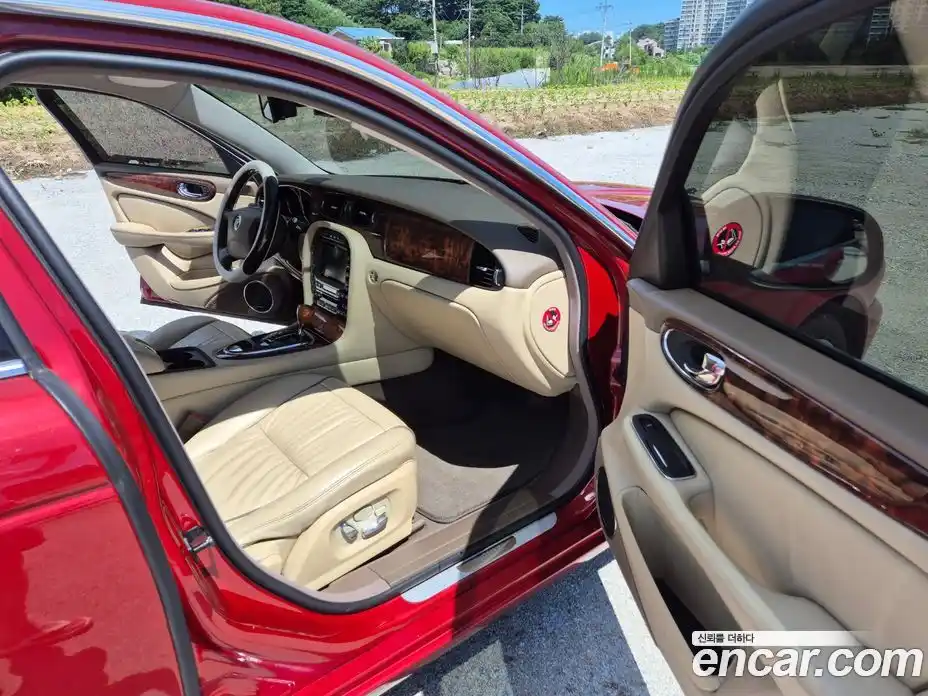 Jaguar XJ 2008 2.7 Автомат в Москве № 244084, фото 7