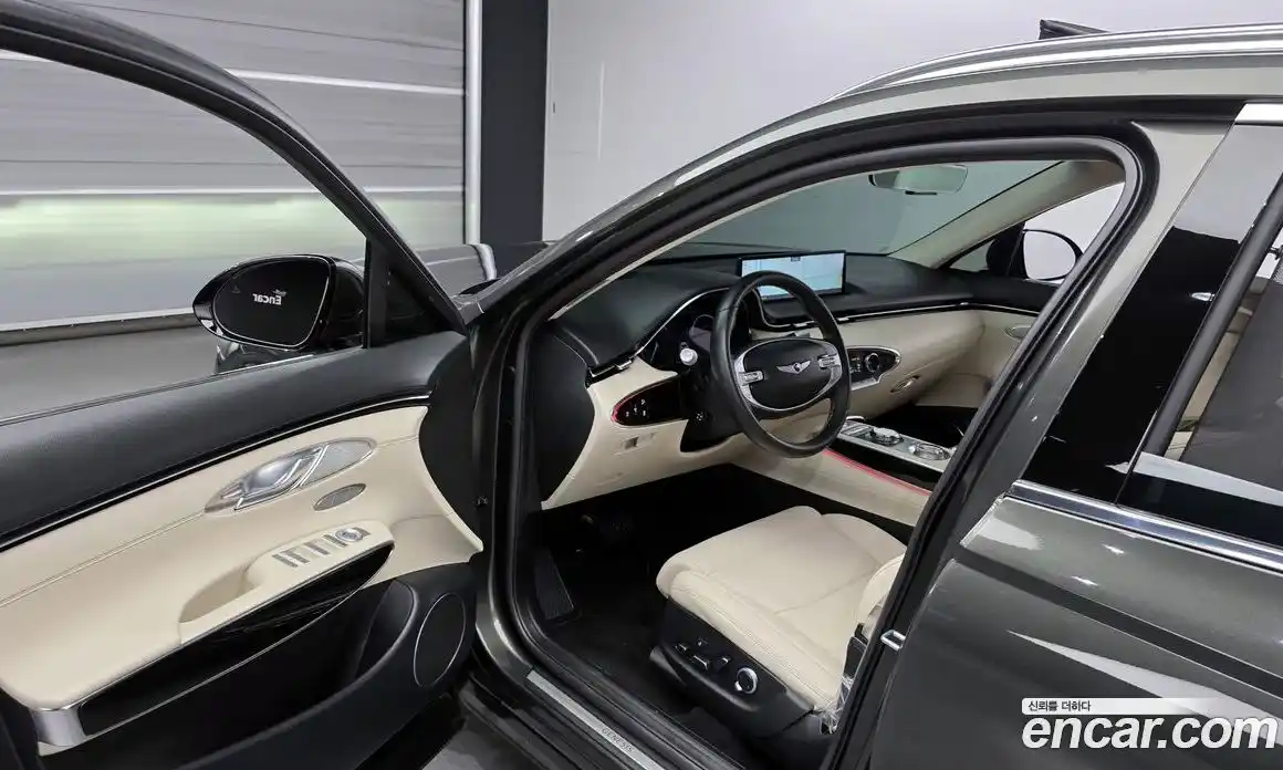 Genesis GV70 2024 2.5 Автомат в Москве № 24575, фото 14