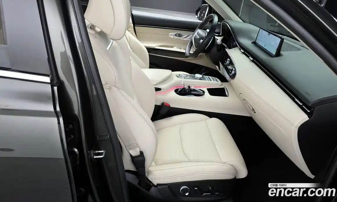 Genesis GV70 2024 2.5 Автомат в Москве № 24575, фото 10