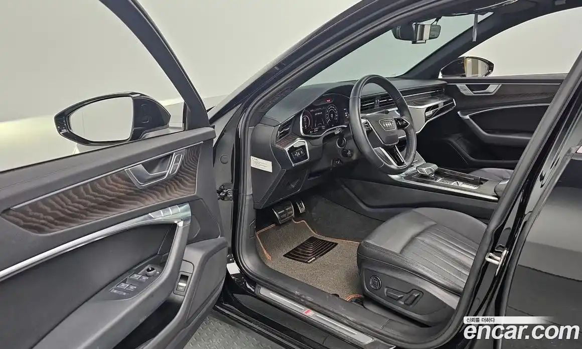 Audi A6 2020 2.0 Автомат в Москве № 245875, фото 13