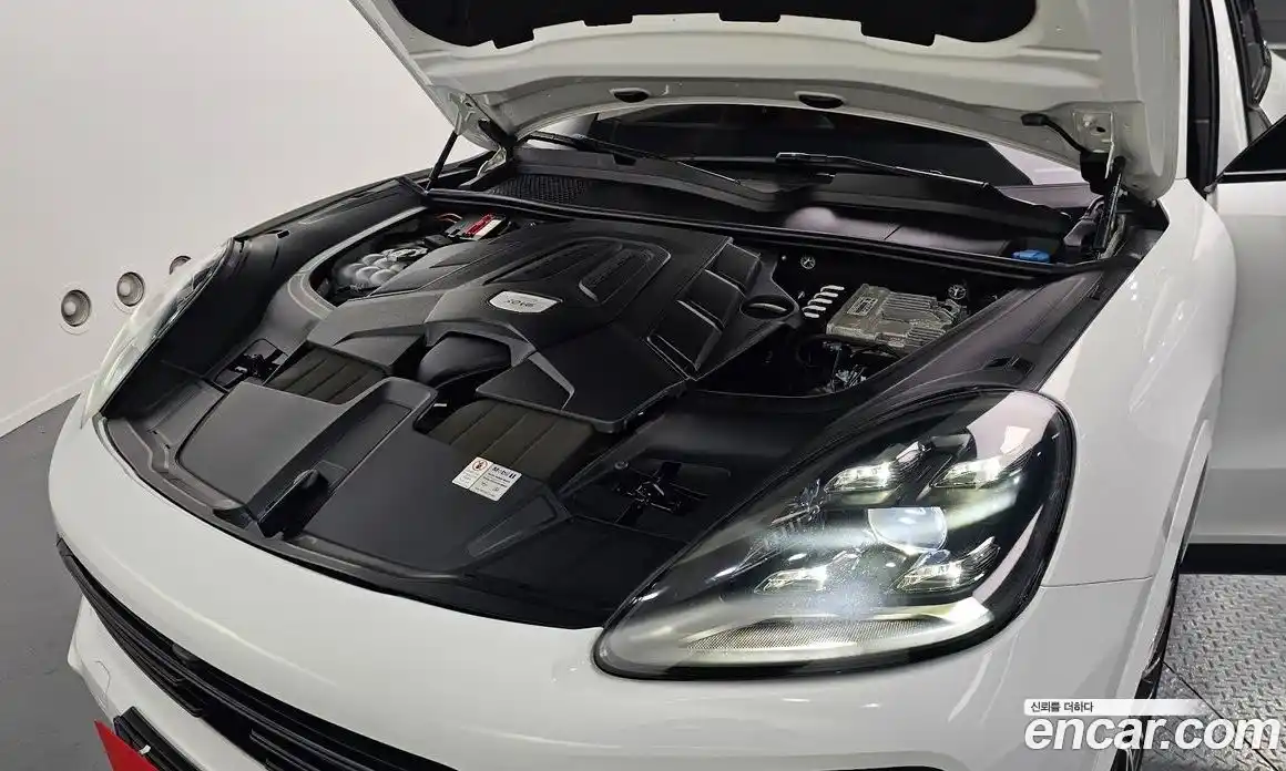 Porsche Cayenne 2022 3.0 Автомат в Москве № 251848, фото 13