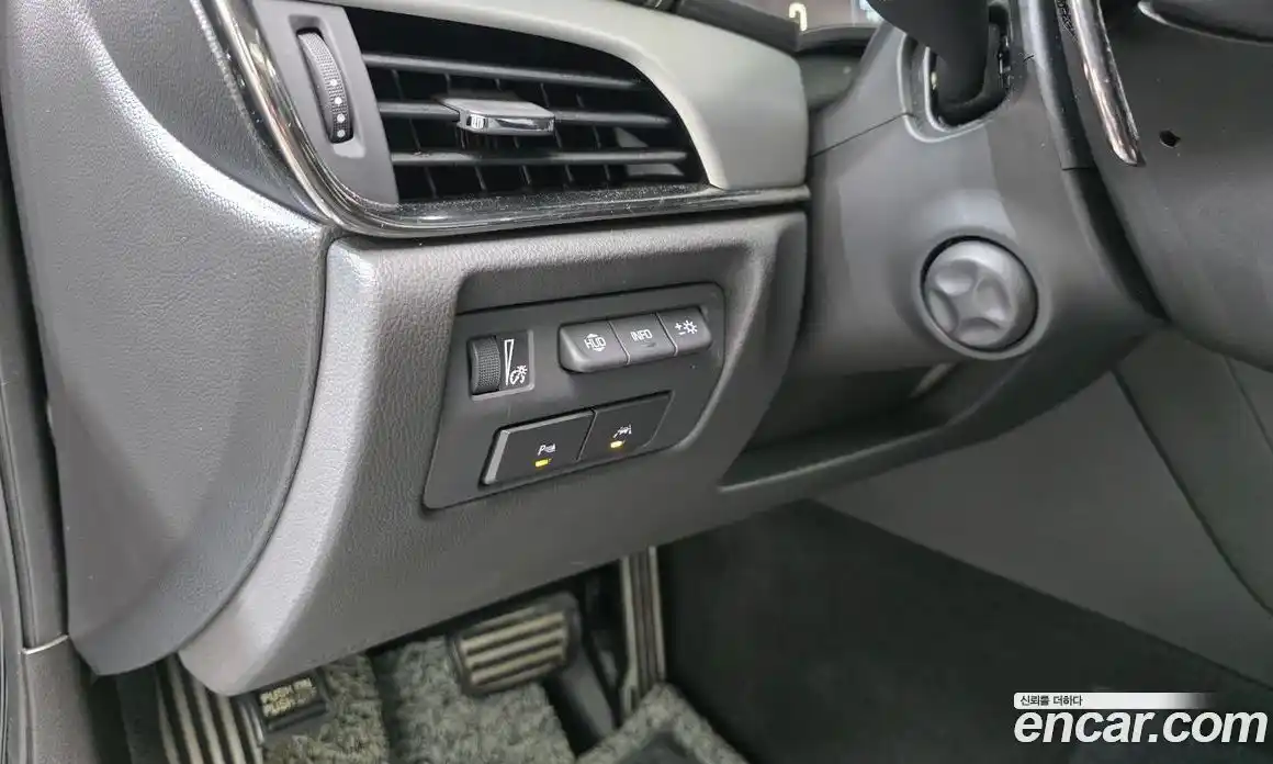 Cadillac ATS 2018 2.0 Автомат в Москве № 256419, фото 10