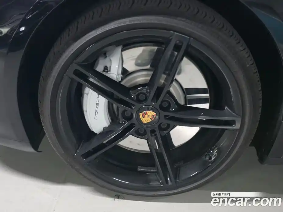 Porsche Taycan 2022 0.1 Автомат в Москве № 270458, фото 17