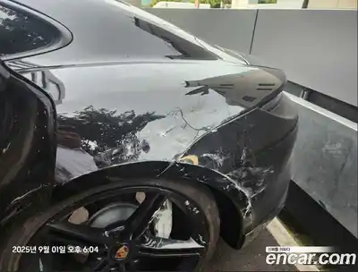 Porsche Taycan 2022 0.1 Автомат в Москве № 270458, миниатюра 3