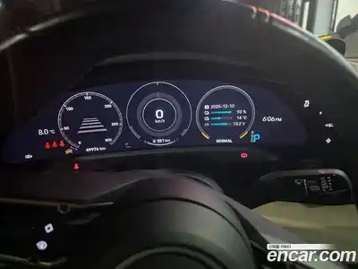 Porsche Taycan 2022 0.1 Автомат в Москве № 270458, миниатюра 6