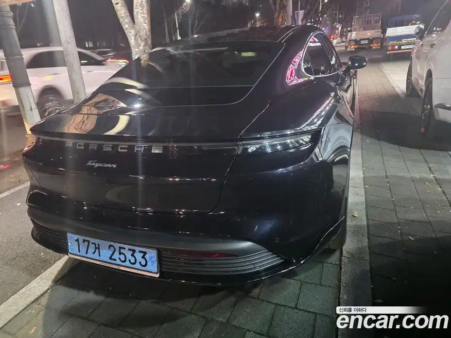 Porsche Taycan 2022 0.1 Автомат в Москве № 270458, фото 8