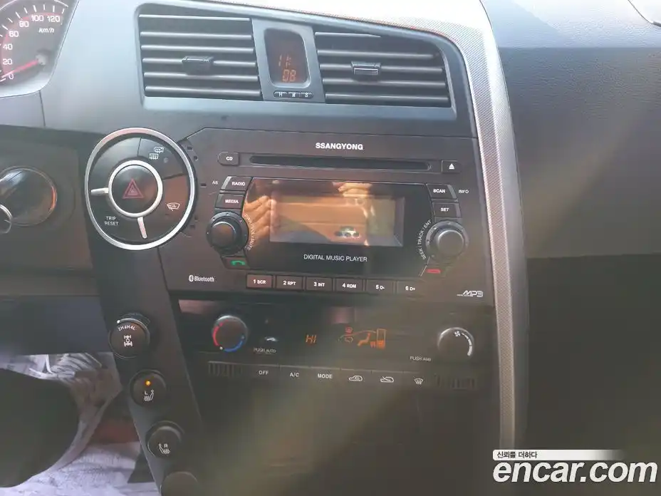 SsangYong Korando 2012 2.0 Автомат в Москве № 29076, фото 16