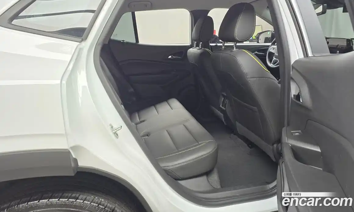 Chevrolet Trax 2025 1.2 Автомат в Москве № 292029, фото 17