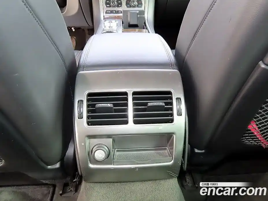 Jaguar XF 2015 2.0 Автомат в Москве № 305187, фото 16