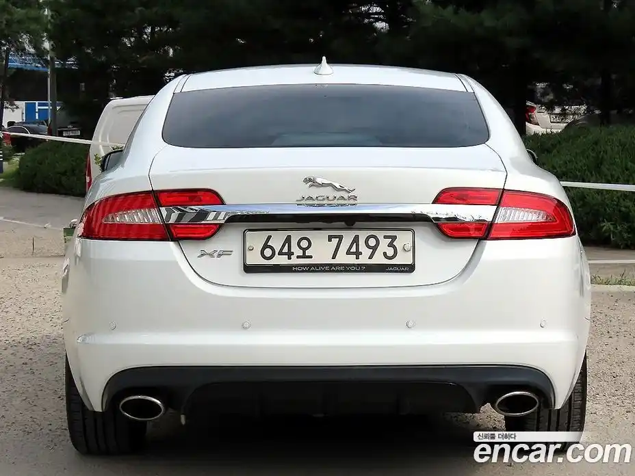 Jaguar XF 2015 2.0 Автомат в Москве № 305187, фото 4