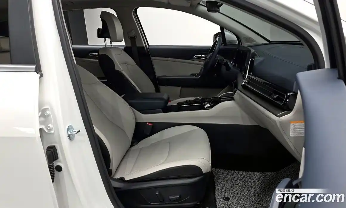 Kia Sportage 2023 1.6 Автомат в Москве № 306328, фото 7