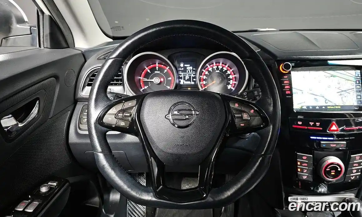 SsangYong TIBOLI 2016 1.6 Автомат в Москве № 310054, фото 11