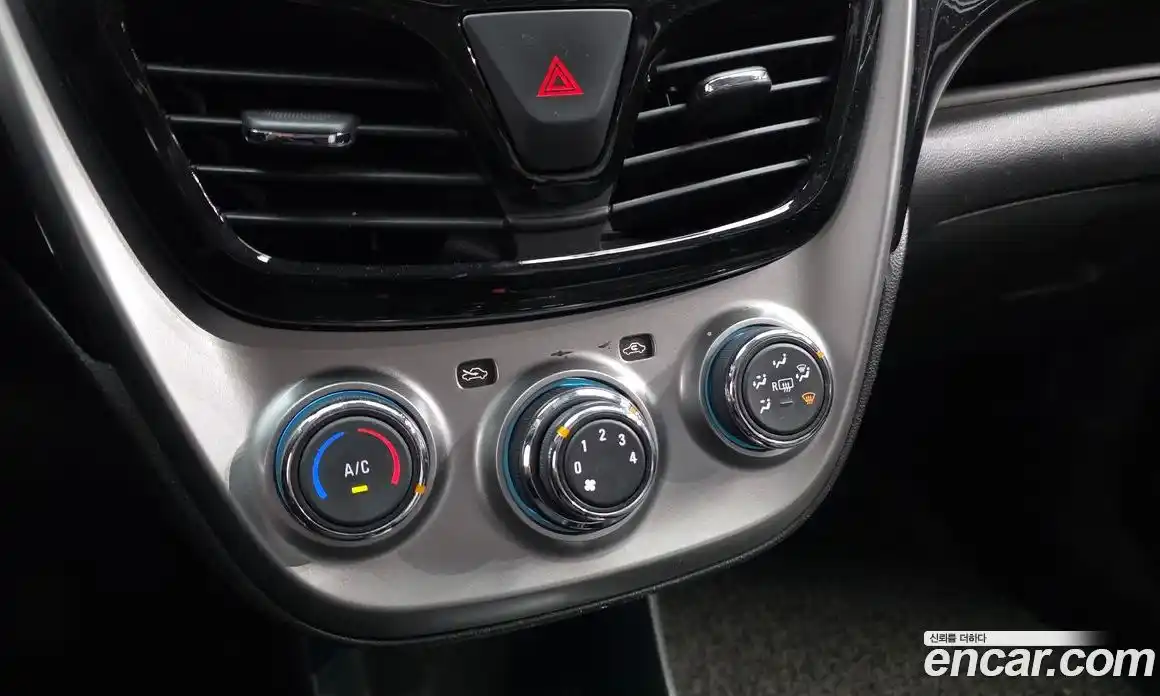 Chevrolet Spark 2016 1.0 Автомат в Москве № 315148, фото 8