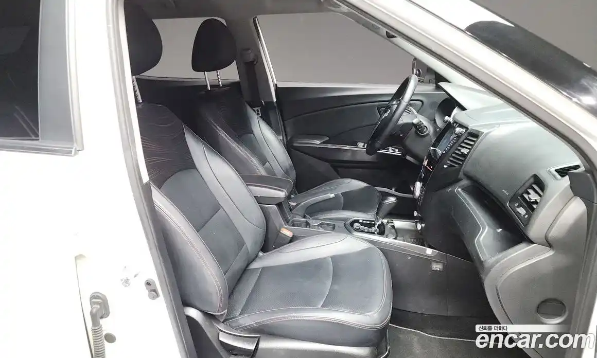 SsangYong TIBOLI 2016 1.6 Автомат в Москве № 31658, фото 3