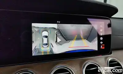 Mercedes-Benz E-Class 2021 1.9 Автомат в Москве № 324910, миниатюра 11