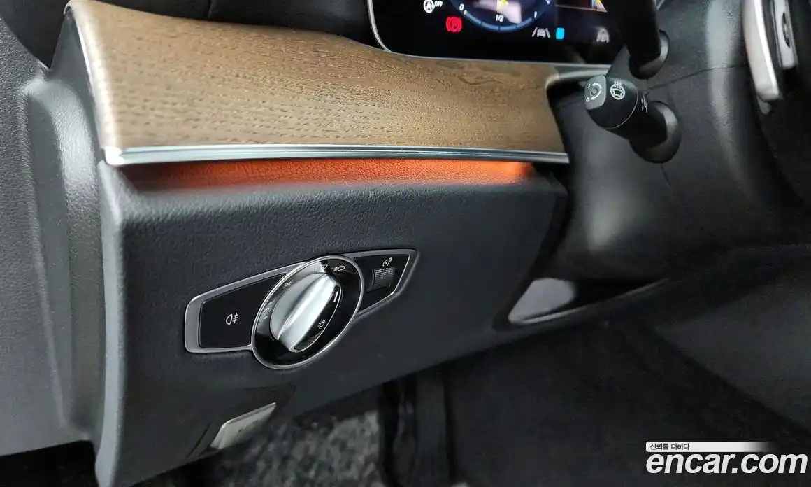 Mercedes-Benz E-Class 2021 1.9 Автомат в Москве № 324910, фото 14