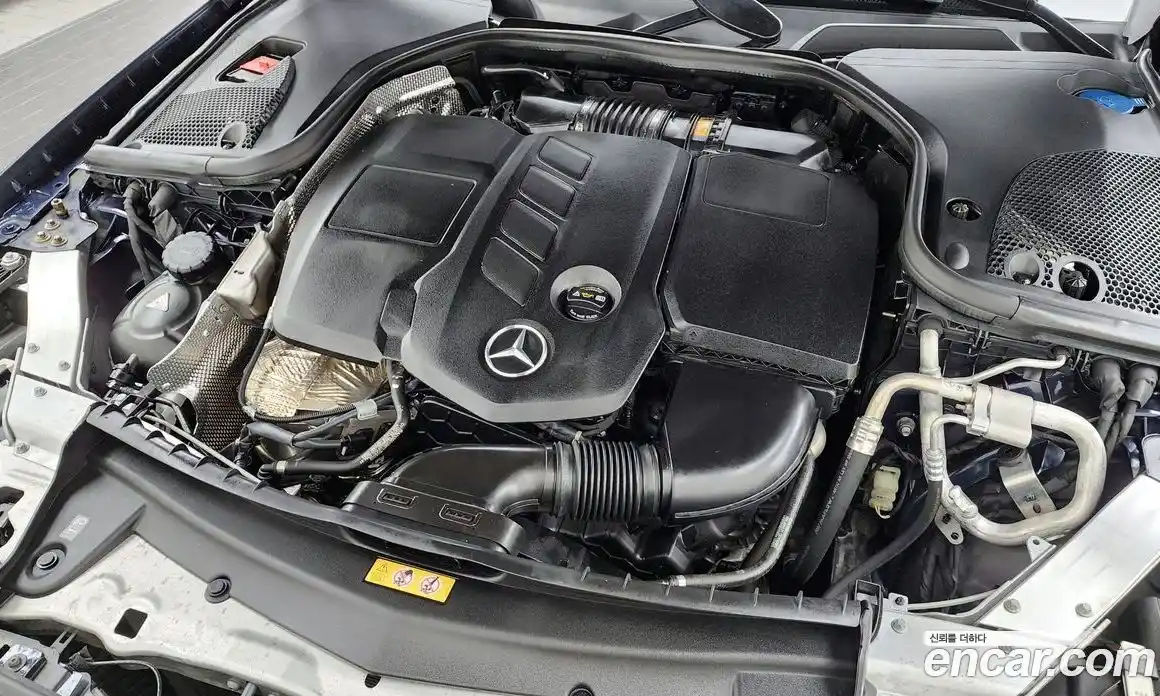 Mercedes-Benz E-Class 2021 1.9 Автомат в Москве № 324910, фото 18