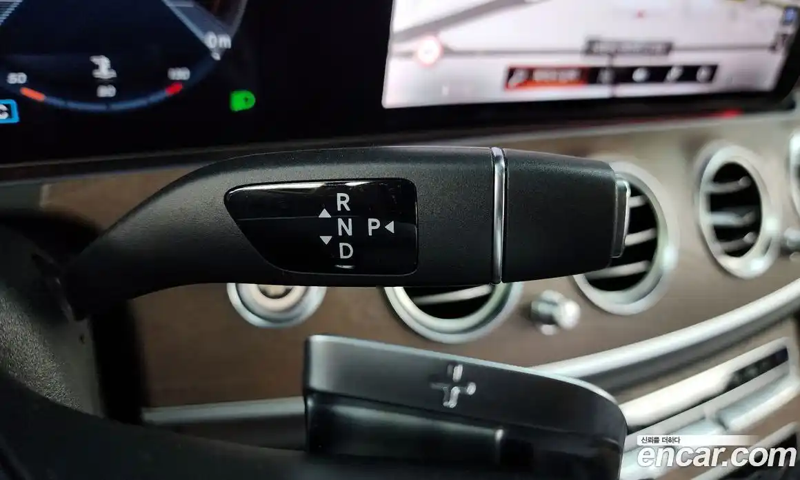 Mercedes-Benz E-Class 2021 1.9 Автомат в Москве № 324910, фото 19