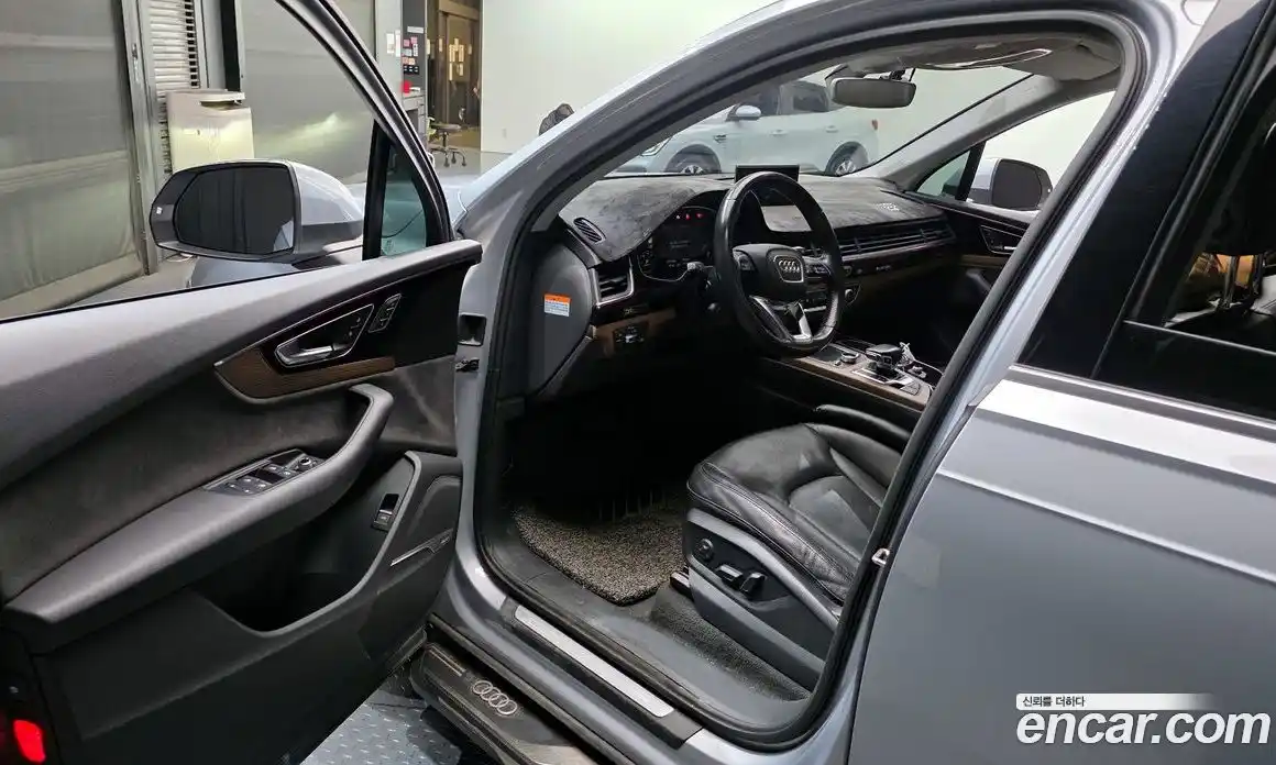 Audi Q7 2016 3.0 Автомат в Москве № 325807, фото 4