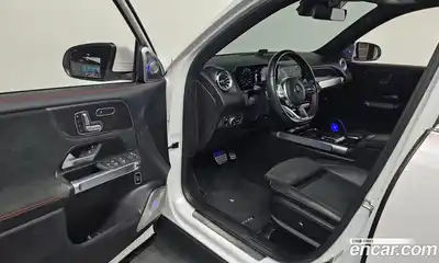 Mercedes-Benz GLB-Class 2022 2.0 Автомат в Москве № 338389, миниатюра 3