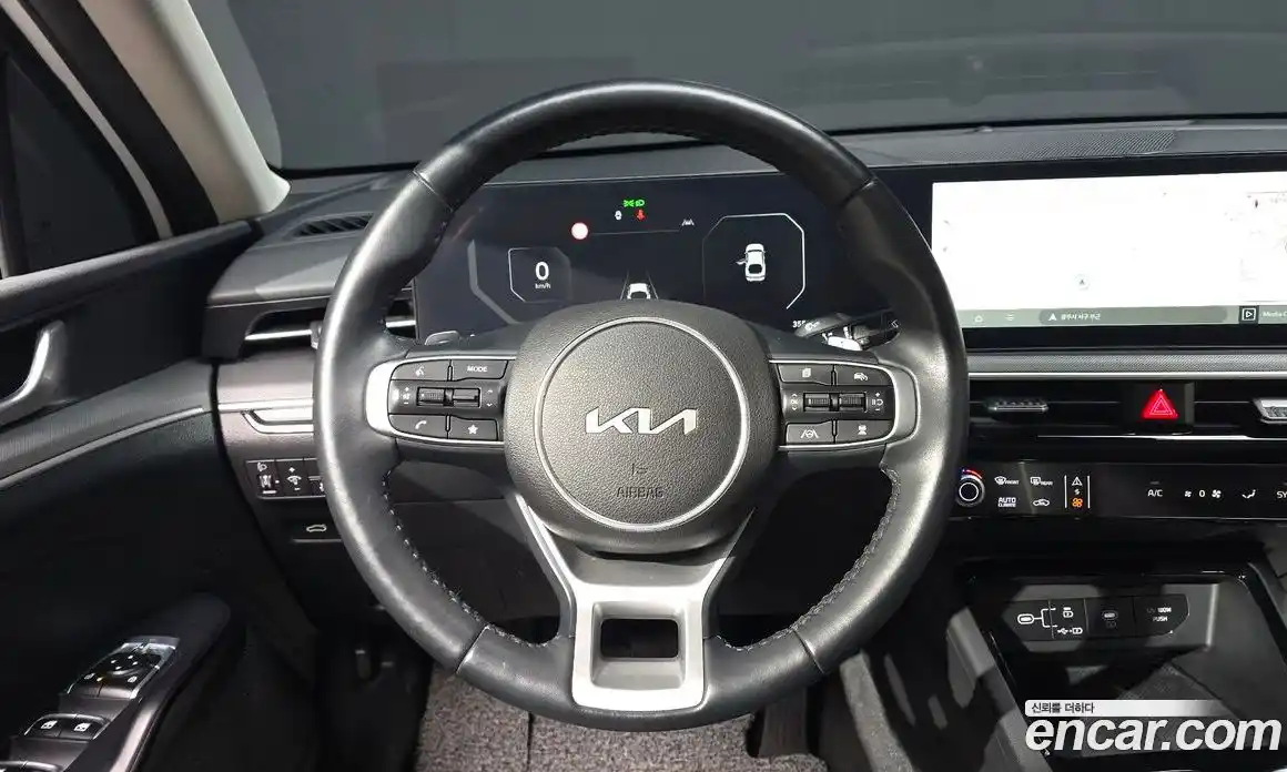 Kia K5 2024 2.0 Автомат в Москве № 338740, фото 13