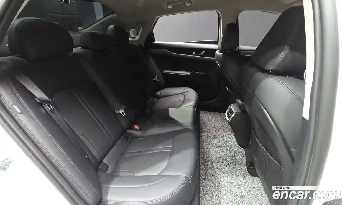 Kia K5 2024 2.0 Автомат в Москве № 338740, фото 17