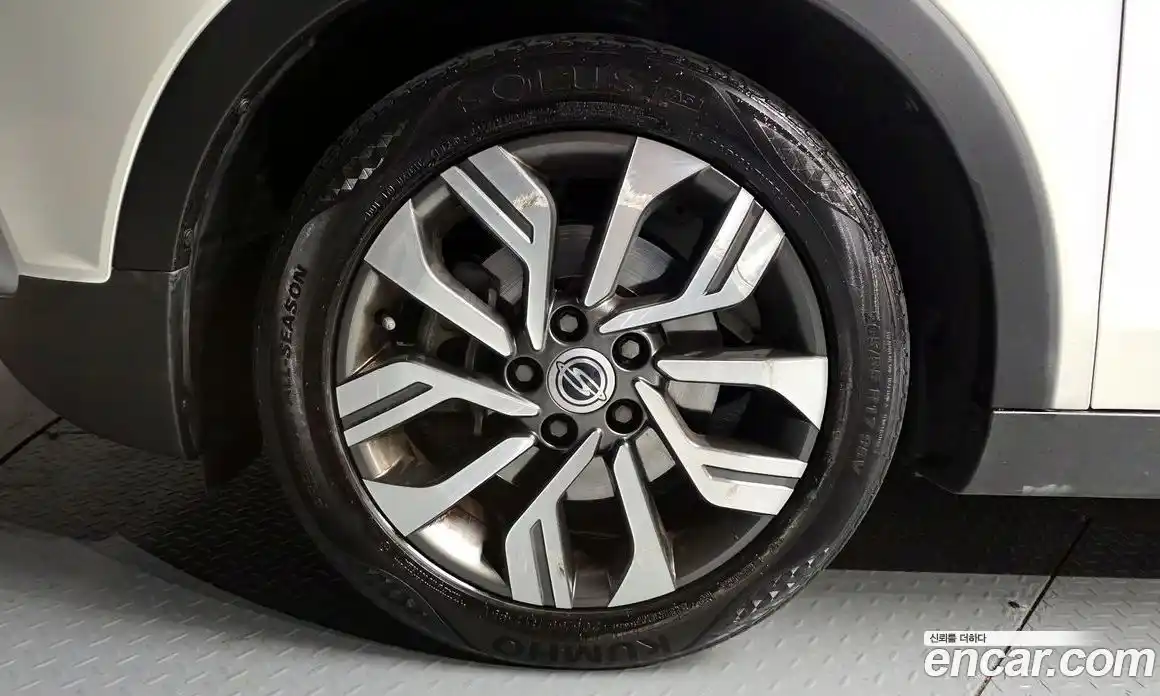 SsangYong TIBOLI 2019 1.6 Автомат в Москве № 341652, фото 11