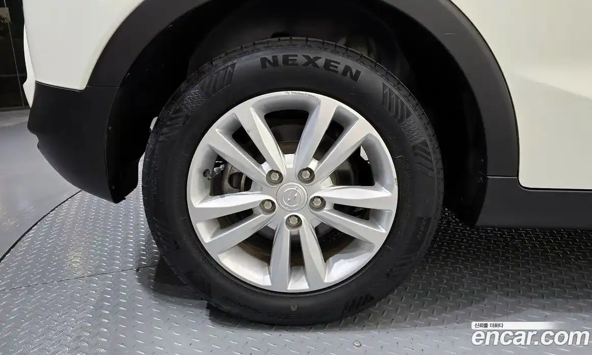 SsangYong TIBOLI 2015 1.6 Автомат в Москве № 35064, фото 19