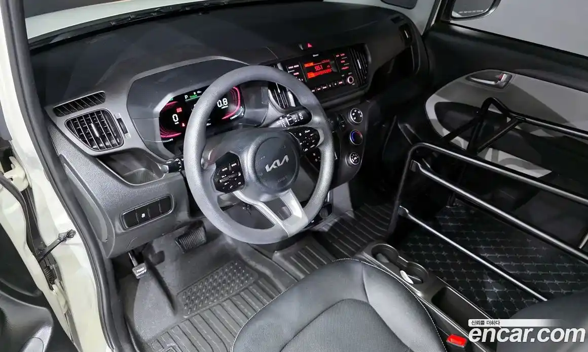 Kia Ray 2023 1.0 Автомат в Москве № 359564, фото 7