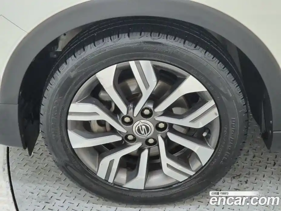 SsangYong TIBOLI 2019 1.6 Автомат в Москве № 36369, фото 18