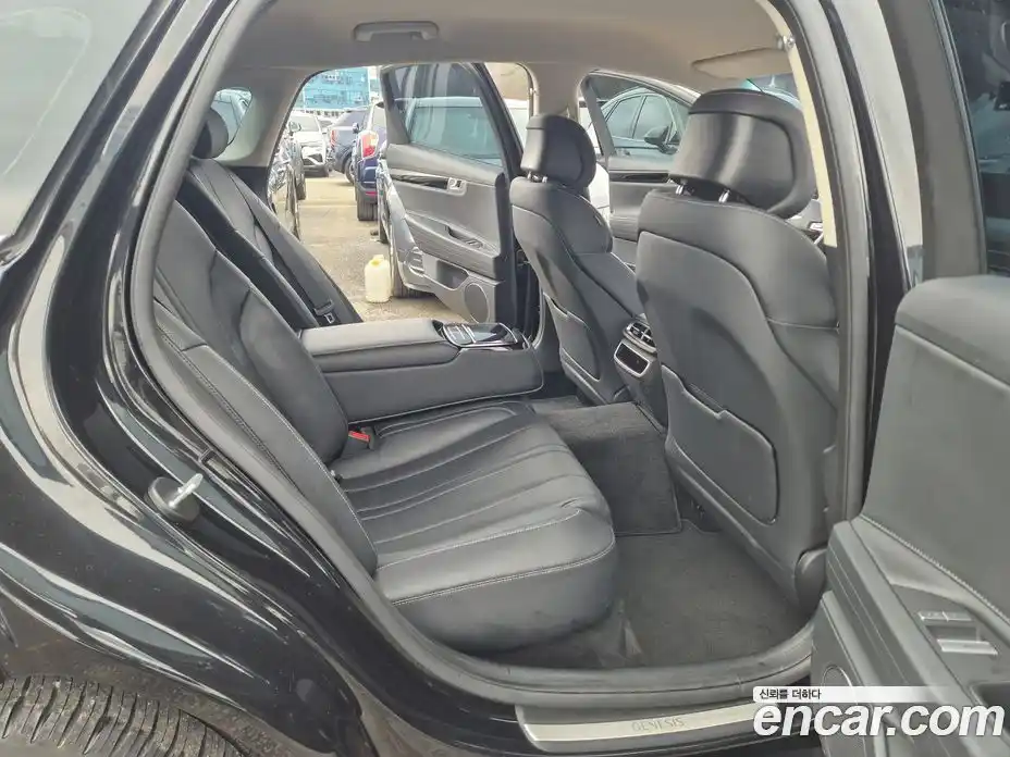 Genesis G80 2023 2.5 Автомат в Москве № 364763, фото 13