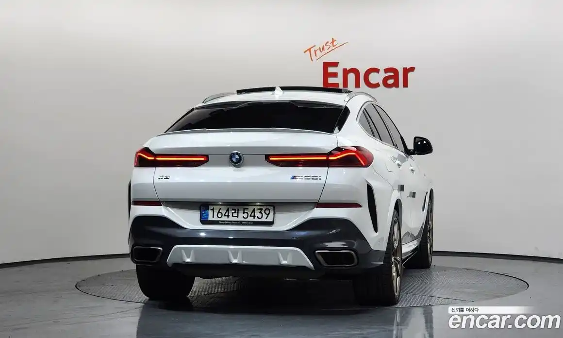 BMW X6 2022 4.4 Автомат в Москве № 367179, фото 3